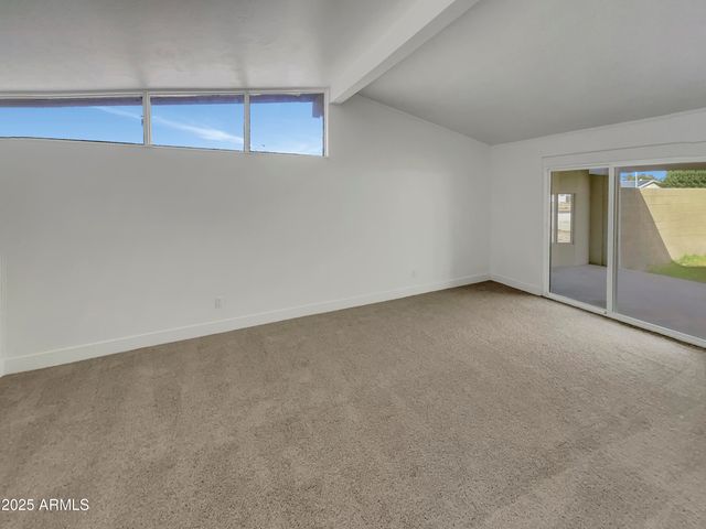 6633 W COLTER Street, Glendale, AZ 85301