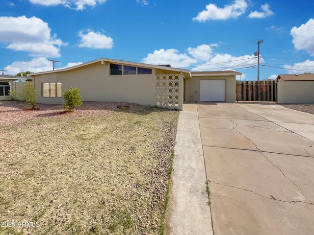 6633 W COLTER Street, Glendale, AZ 85301