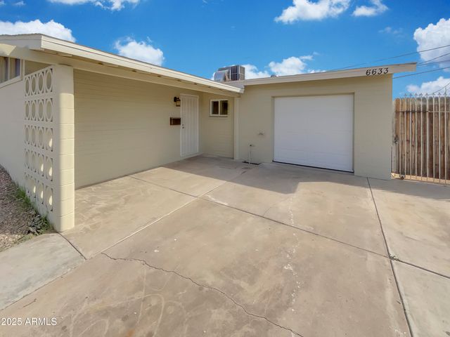 6633 W COLTER Street, Glendale, AZ 85301
