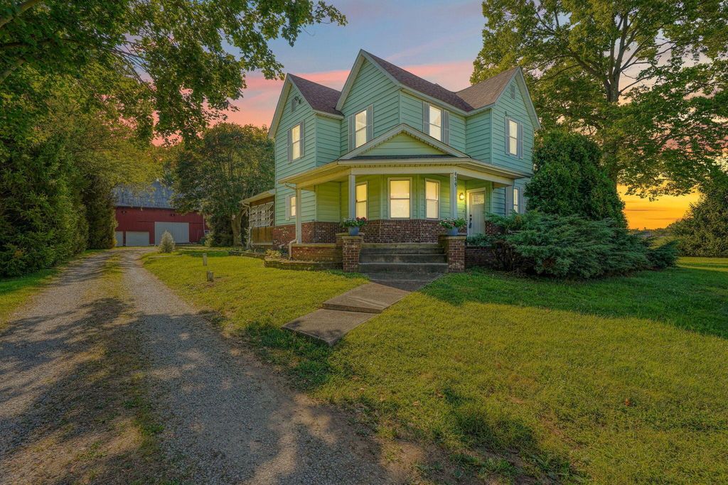 439 Gender Road, Canal Winchester, OH 43110