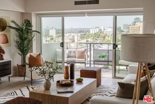 1155 N La Cienega 1205, West Hollywood, CA 90069