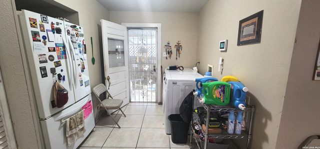 3303 W Travis St, San Antonio, TX 78207