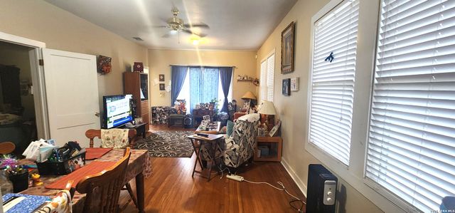 3303 W Travis St, San Antonio, TX 78207