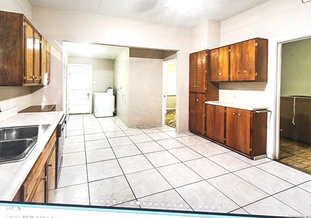 3303 W Travis St, San Antonio, TX 78207