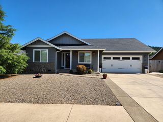 223 Retirement Lane, Cave Junction, OR 97523