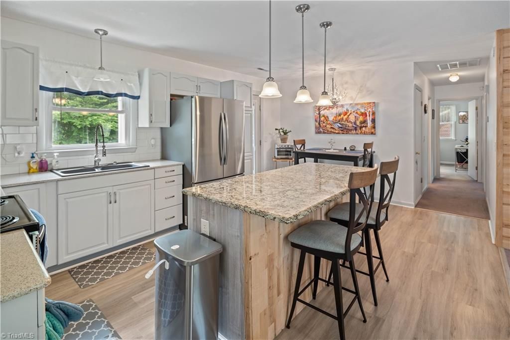 224 Delaware Avenue, Mount Airy, NC 27030