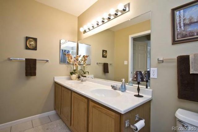8470 S Little Rock Way S 101, Highlands Ranch, CO 80126