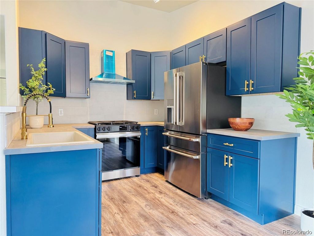 8470 S Little Rock Way S 101, Highlands Ranch, CO 80126