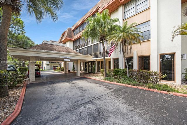 671 NE 195th Street 114E, Miami, FL 33179