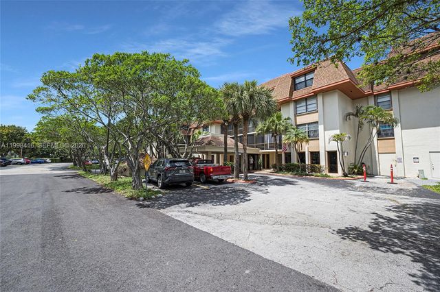 671 NE 195th Street 114E, Miami, FL 33179