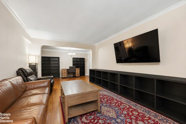 6735 Yellowstone Blvd Apt 2B, New York City, NY 11375