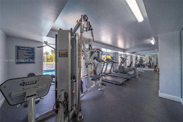 1720 NW N River Dr 613, Miami, FL 33125