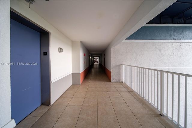 1720 NW N River Dr 613, Miami, FL 33125