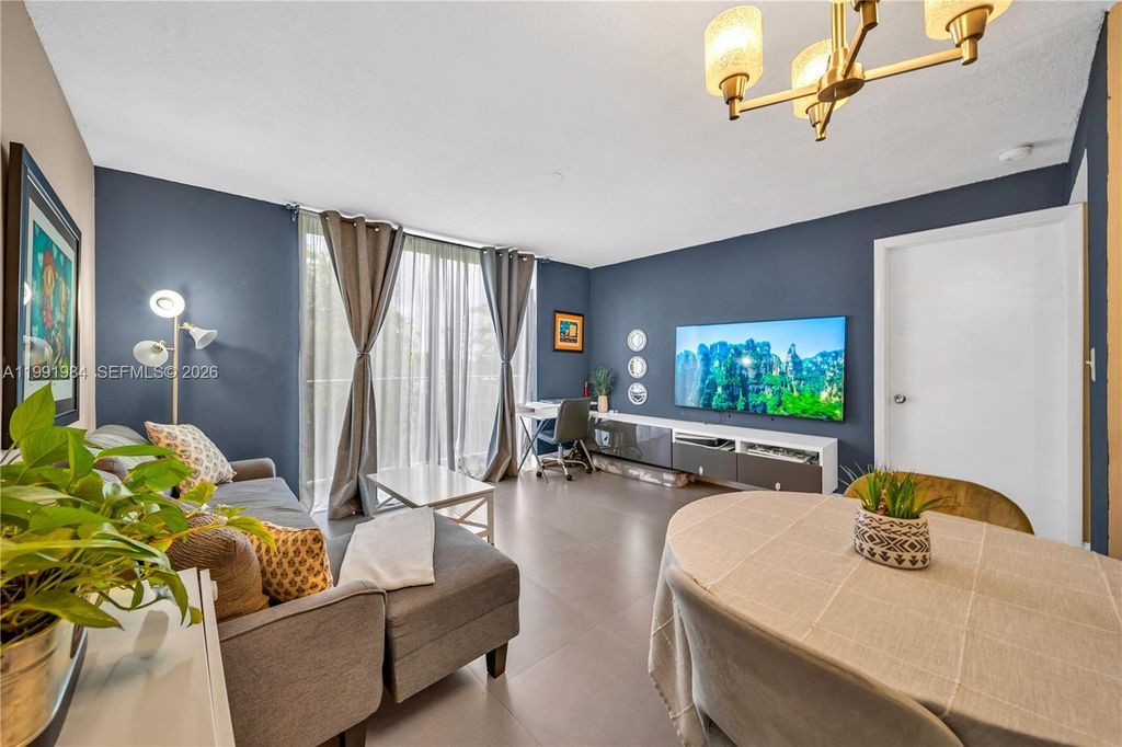 1720 NW N River Dr 613, Miami, FL 33125