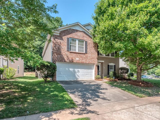 7829 Ponderosa Pine Lane, Charlotte, NC 28215