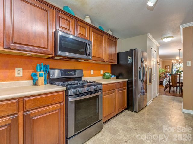 7829 Ponderosa Pine Lane, Charlotte, NC 28215