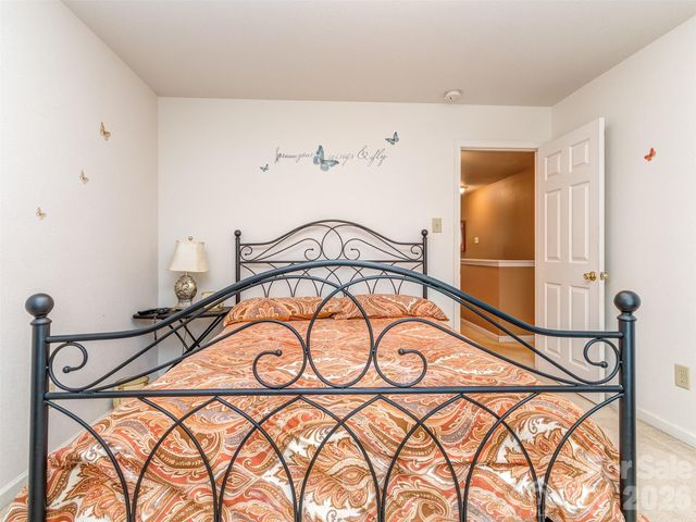 7829 Ponderosa Pine Lane, Charlotte, NC 28215