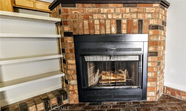 976 W Arrow, Upland, CA 91786