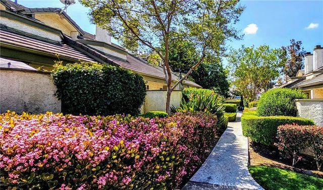 976 W Arrow, Upland, CA 91786