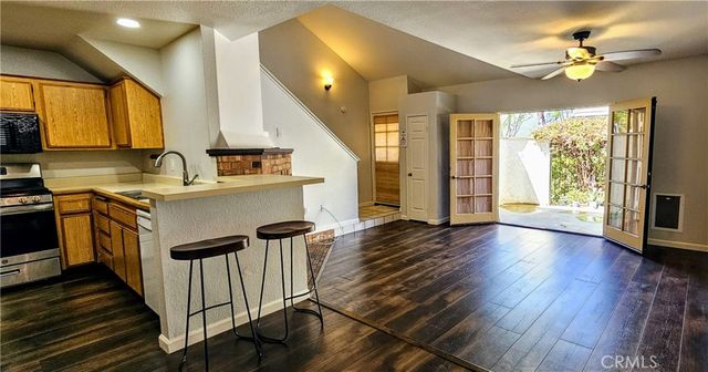 976 W Arrow, Upland, CA 91786