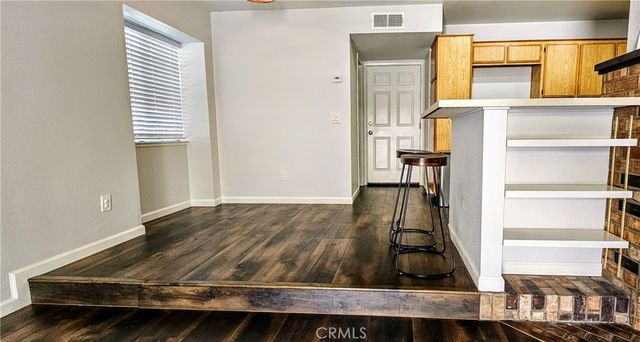 976 W Arrow, Upland, CA 91786