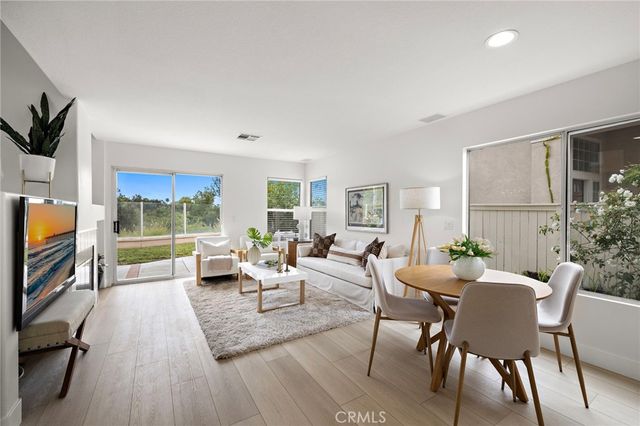 50 Blanco, Lake Forest, CA 92610