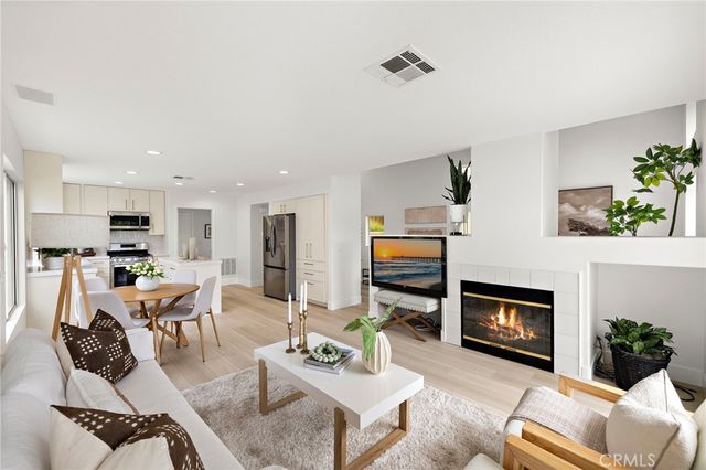 50 Blanco, Lake Forest, CA 92610