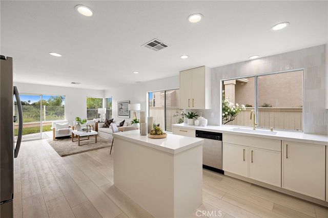 50 Blanco, Lake Forest, CA 92610