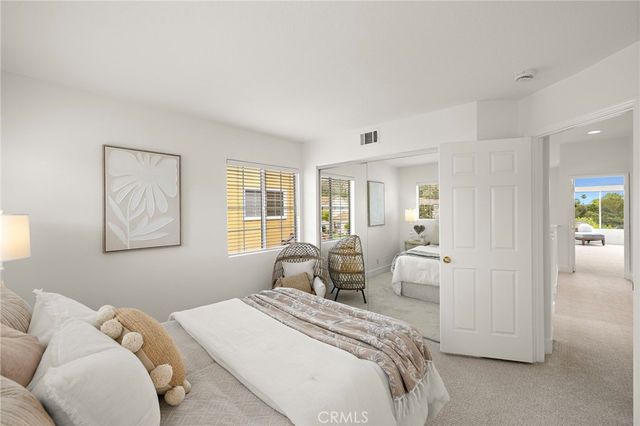 50 Blanco, Lake Forest, CA 92610