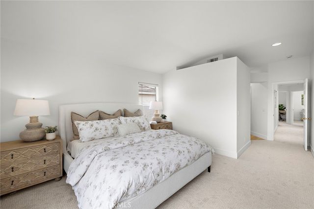 50 Blanco, Lake Forest, CA 92610