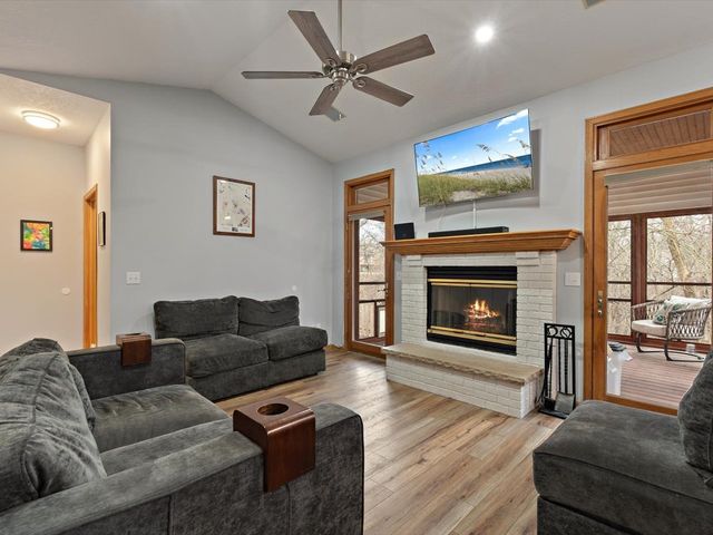 704 E 6th Street, Coal Valley, IL 61240