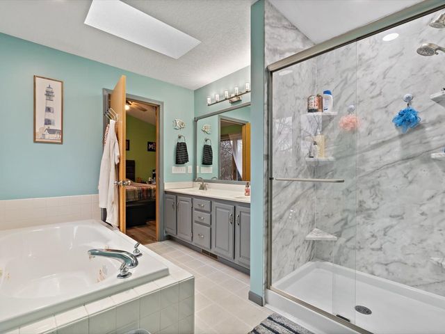 704 E 6th Street, Coal Valley, IL 61240