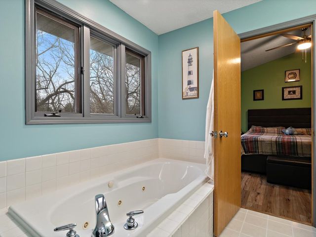 704 E 6th Street, Coal Valley, IL 61240