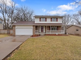 704 E 6th Street, Coal Valley, IL 61240