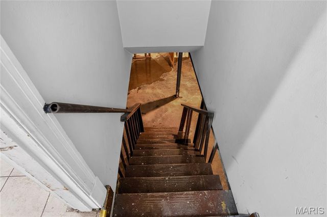 9013 Pallardy Lane, Overland, MO 63114