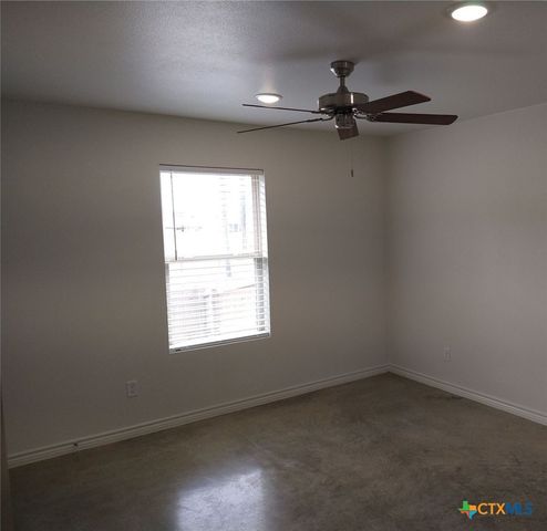 2318 Zanoletti Drive A, Temple, TX 76504