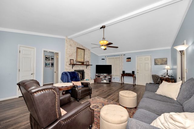 310 N Oxford Cir, Meridianville, AL 35759