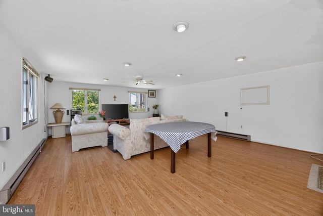 130 SHASTA RD, Plymouth Meeting, PA 19462