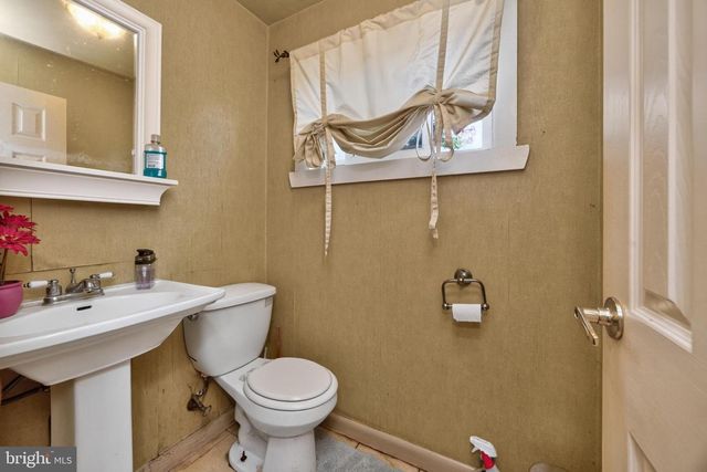 130 SHASTA RD, Plymouth Meeting, PA 19462
