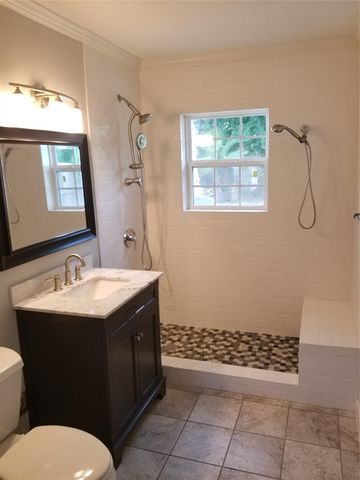 122 Albacore Avenue, Galveston, TX 77550