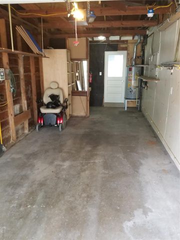 122 Albacore Avenue, Galveston, TX 77550