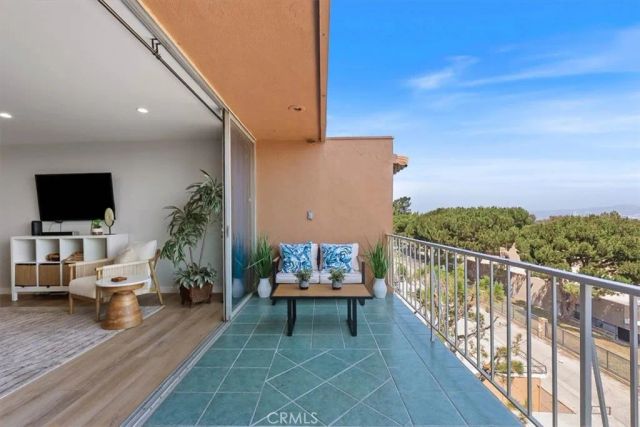 4567 Don Ricardo Drive, Los Angeles, CA 90008