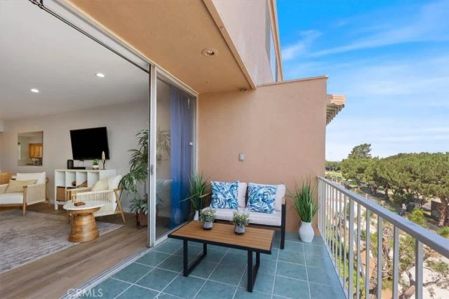 4567 Don Ricardo Drive, Los Angeles, CA 90008