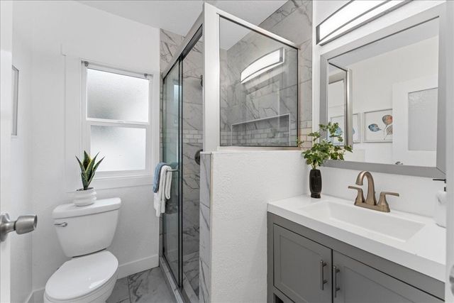 2717 2717 Mabel St, Berkeley, CA 94702