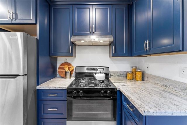 2717 2717 Mabel St, Berkeley, CA 94702