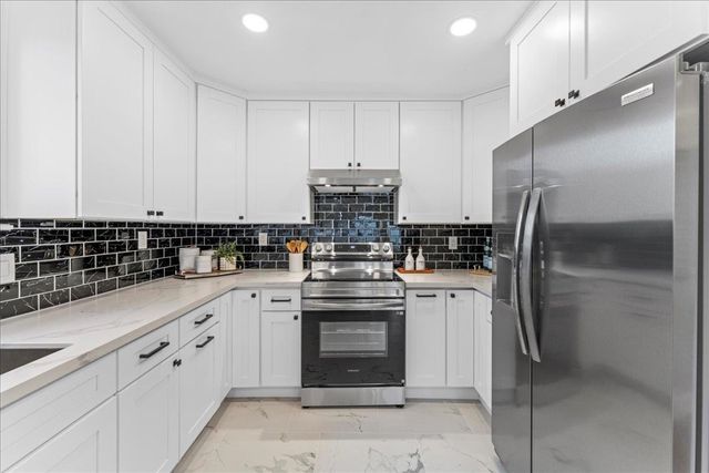 2717 2717 Mabel St, Berkeley, CA 94702