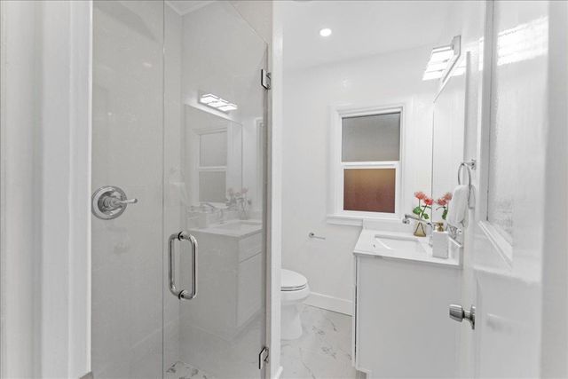 2717 2717 Mabel St, Berkeley, CA 94702