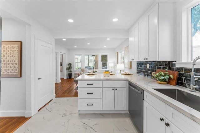 2717 2717 Mabel St, Berkeley, CA 94702