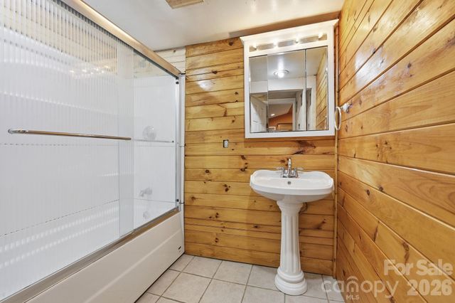 3383 Thickety Road, Clyde, NC 28721
