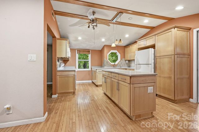 3383 Thickety Road, Clyde, NC 28721